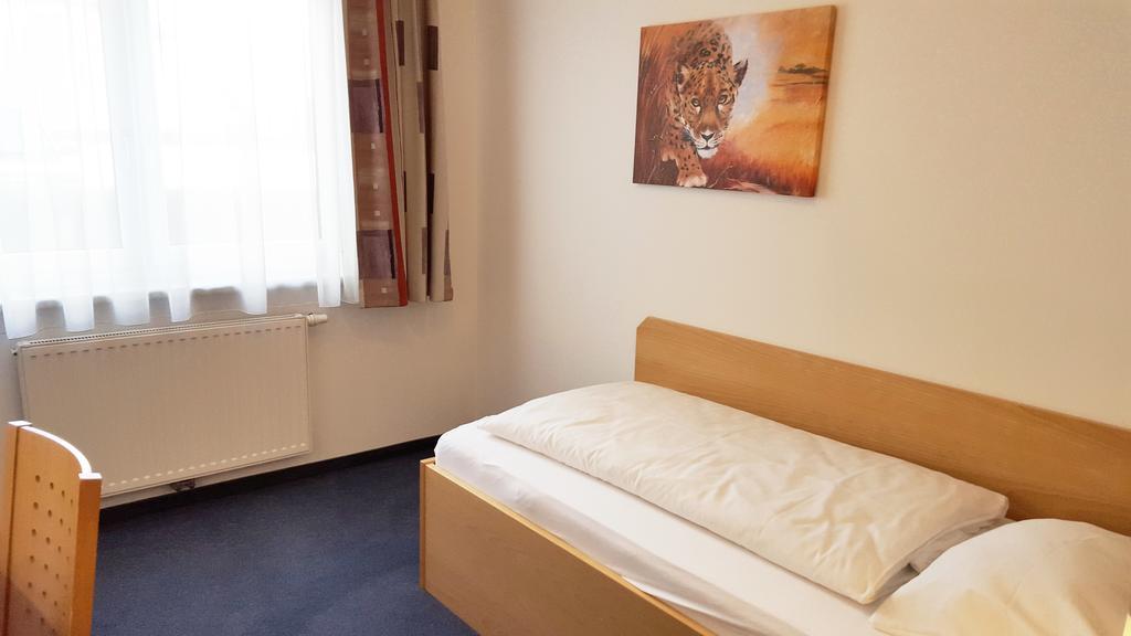 G&K Hotel Guntramsdorf Rom bilde
