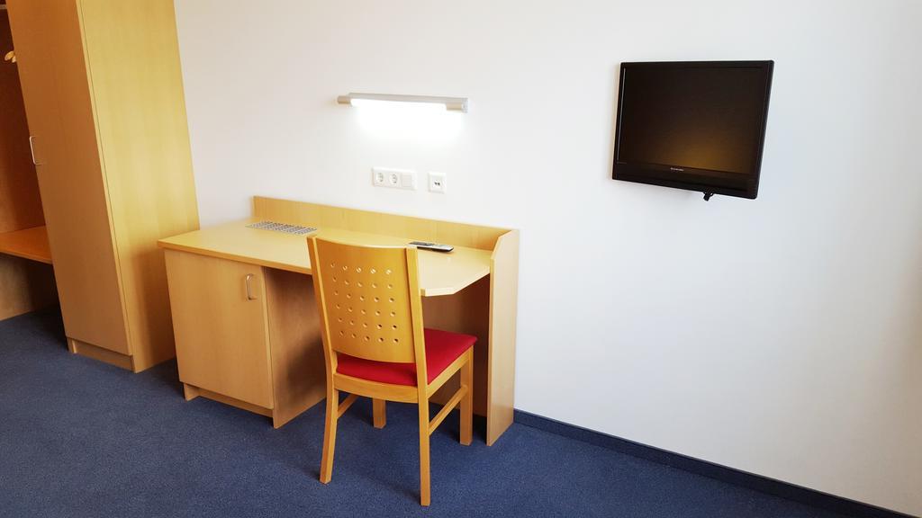 G&K Hotel Guntramsdorf Rom bilde