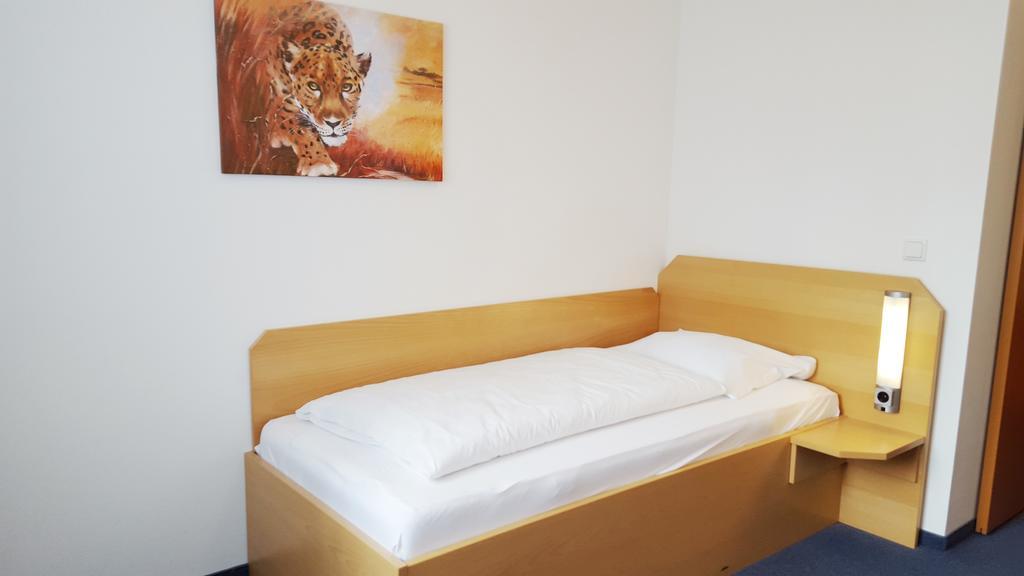 G&K Hotel Guntramsdorf Rom bilde