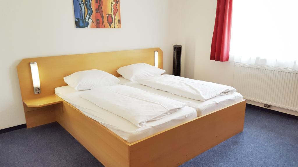G&K Hotel Guntramsdorf Eksteriør bilde