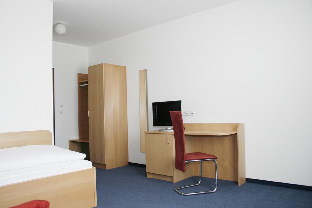 G&K Hotel Guntramsdorf Eksteriør bilde